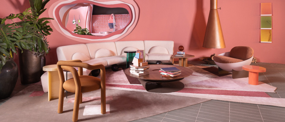 Brasil Fashion News | Assinado por Ricardo Abreu, o ambiente da Coral na CASACOR São Paulo exalta as camadas da vida de uma mulher de 60+ e seus reflexos na decoração