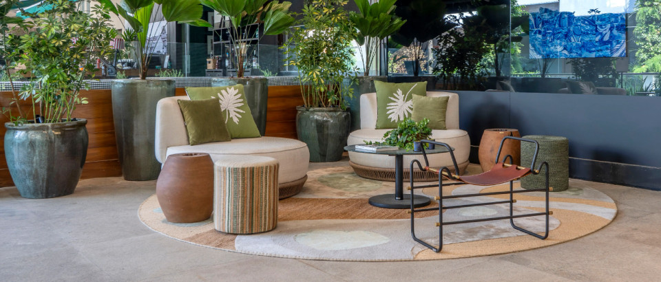 Delas IG | Rooftop tem jabuticabeiras, pitangueiras e jardins verticais automatizados