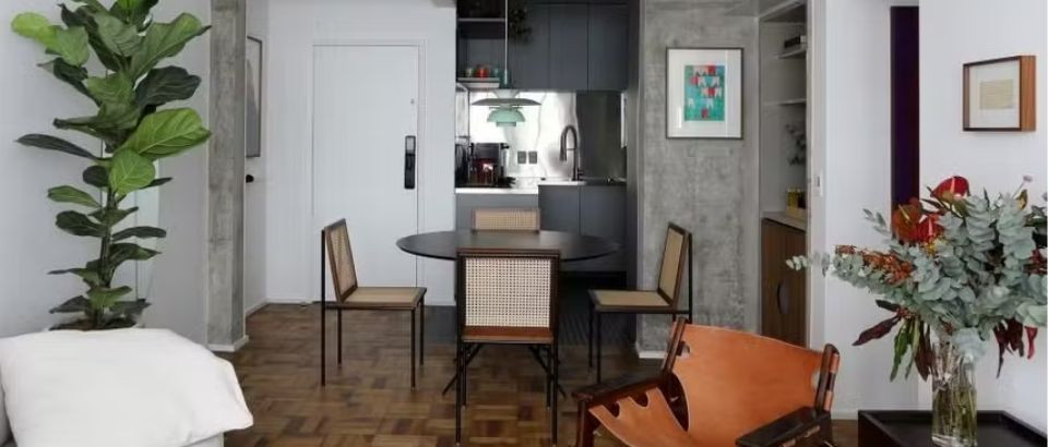 CASA E JARDIM | Apartamento de 75 m² une identidade industrial, arte e design brasileiro